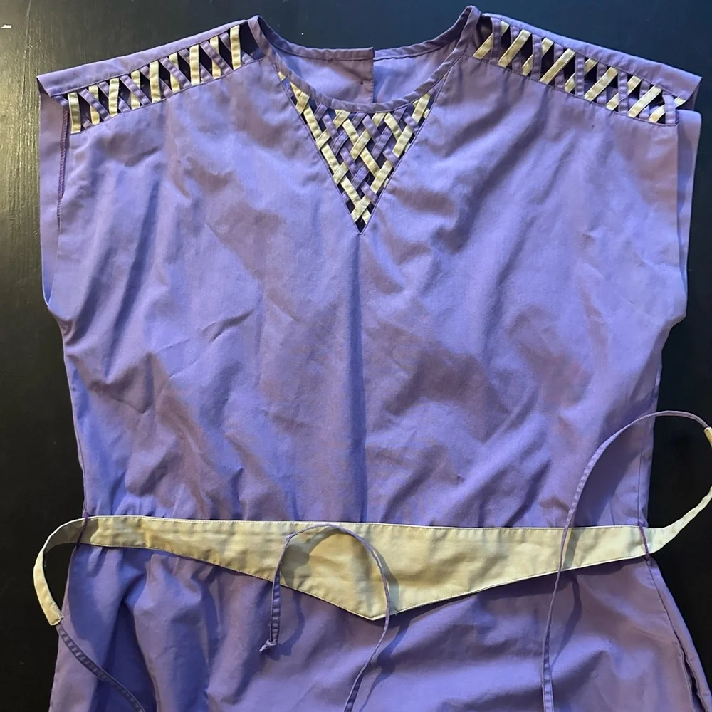 Purple dress - Picture 3 of 3